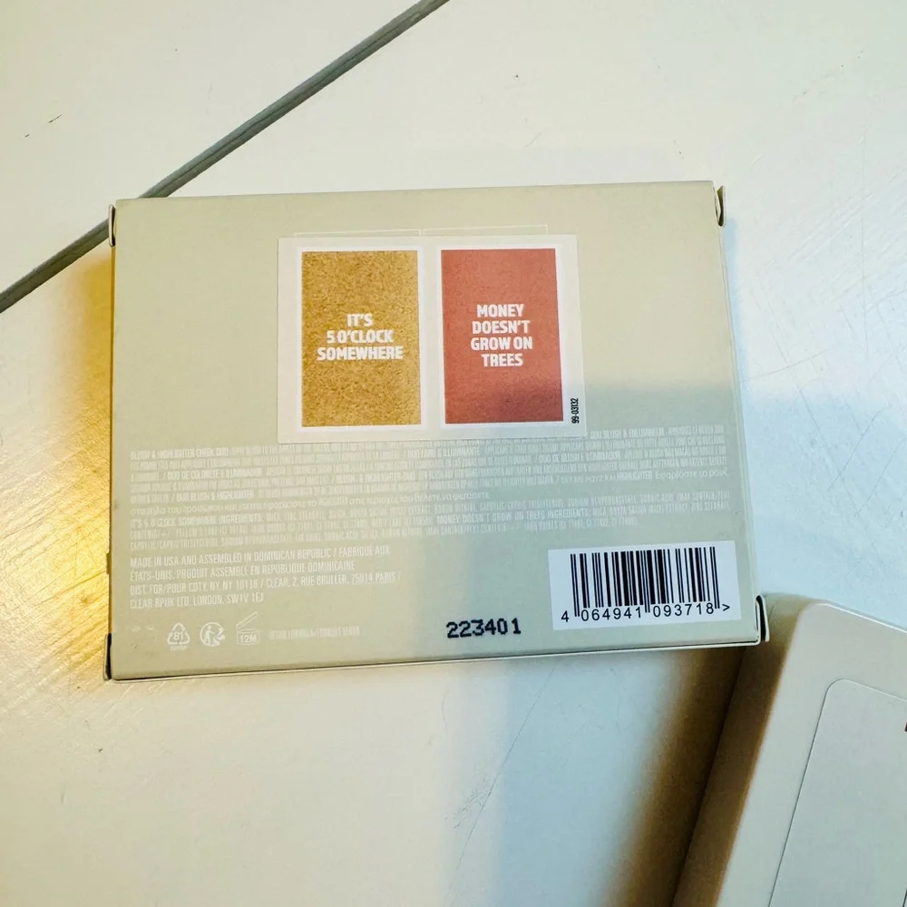Kylie Cosmetics Gold and Pink Blush Palette